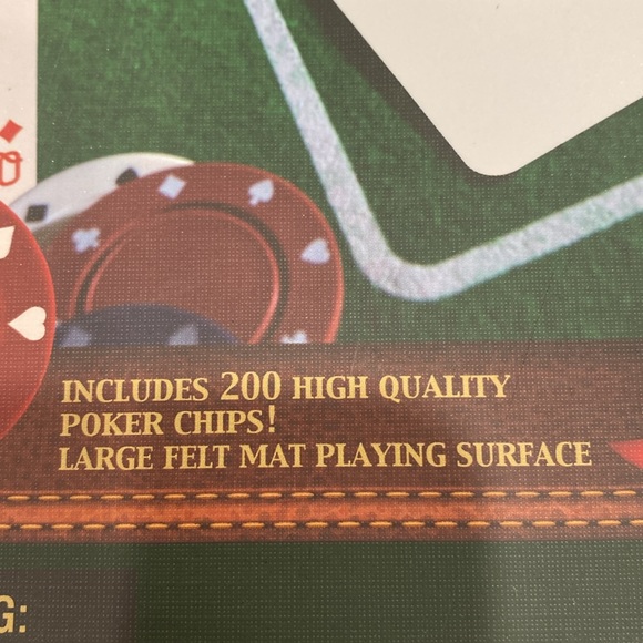 NWOT. Texas Hold’Em Poker set. - Picture 3 of 9